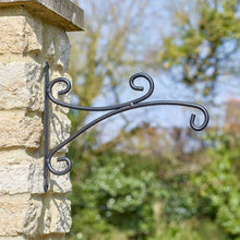 Load image into Gallery viewer, Smart Garden Forth Wall Bracket – For Hanging Baskets up to 45cm – Two Sizes