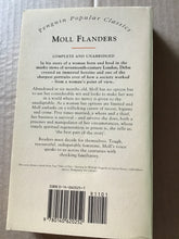 Load image into Gallery viewer, Moll Flanders - paperback- Defoe, Daniel - Popular penguin classics