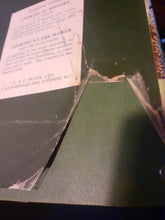 Load image into Gallery viewer, Looking at Nature [Hardcover] Elsie Proctor
