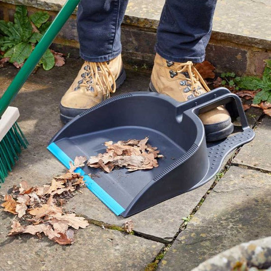 Yard Step-On Dustpan | 42x33x10cm | Hands-Free Wide Front Dustpan with Rubber Lip