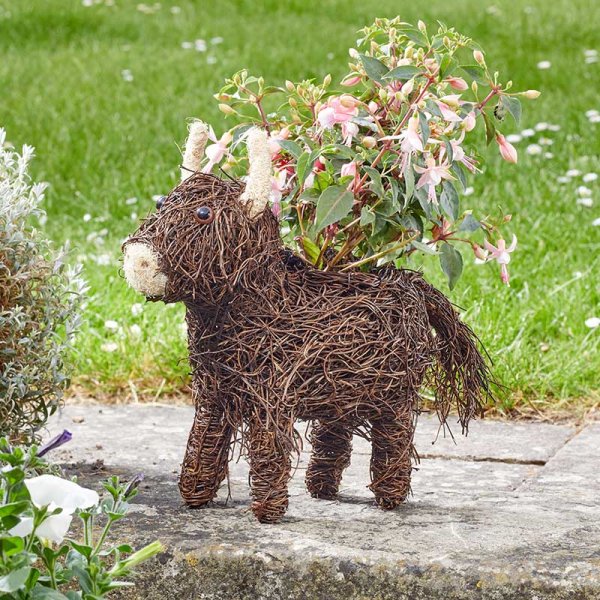 Highland Planter Garden Animal Decoration Patio Flower Pot 30 x 40 x 16 cm
