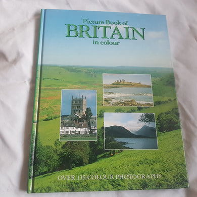 Picture Book of Britain in colour, over 135 Colour photographs. Hamlyn 1971