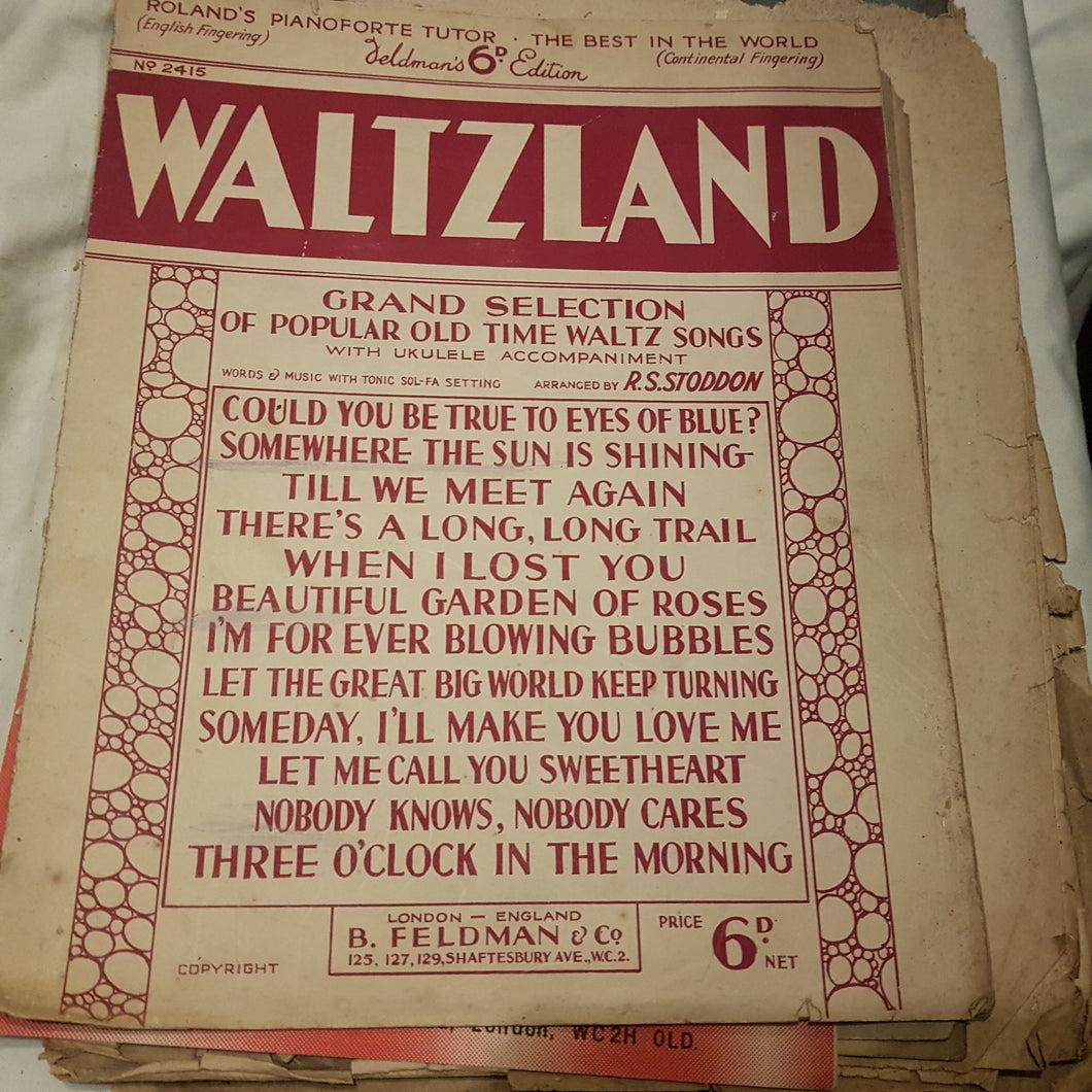 Piano forte Rowlands grand selection waltz songs Waltzland. Music sheet.
