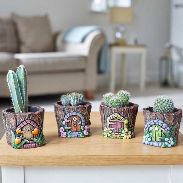 4x Elvedon Plant pots  Pixie, Elves, Fairy  Pots 6cm diameter 8cm tall Four pack