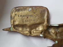 Load image into Gallery viewer, Bulldog N142 - Brass - T. Blakemore LTD 5557 World War 1 - Rare brass wall art.
