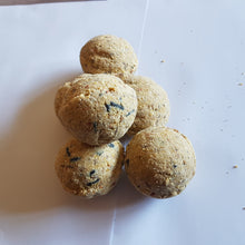 Load image into Gallery viewer, 20 x Loose Fat (Suet) Balls Bird seeds for wild birds. Wildlife food. 20 individual balls
