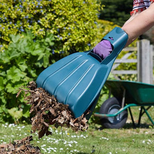 Jumbo Leaf Grabbers - Garden litter, grass cuttings and leaves collector