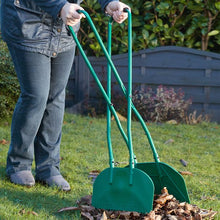 Load image into Gallery viewer, Easy Leaf Grabbers - No Bending Down - Long handled leaf grabber
