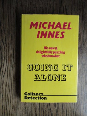 Going it Alone [Hardcover]