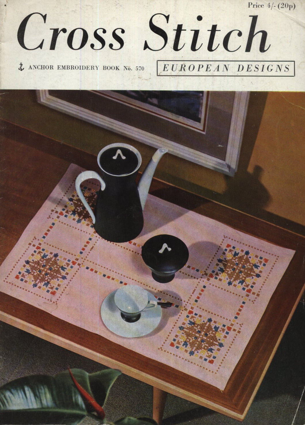 Cross Stitch: European Designs (Anchor Embroidery Book;no.570) (Anchor embroidery books;no.570)