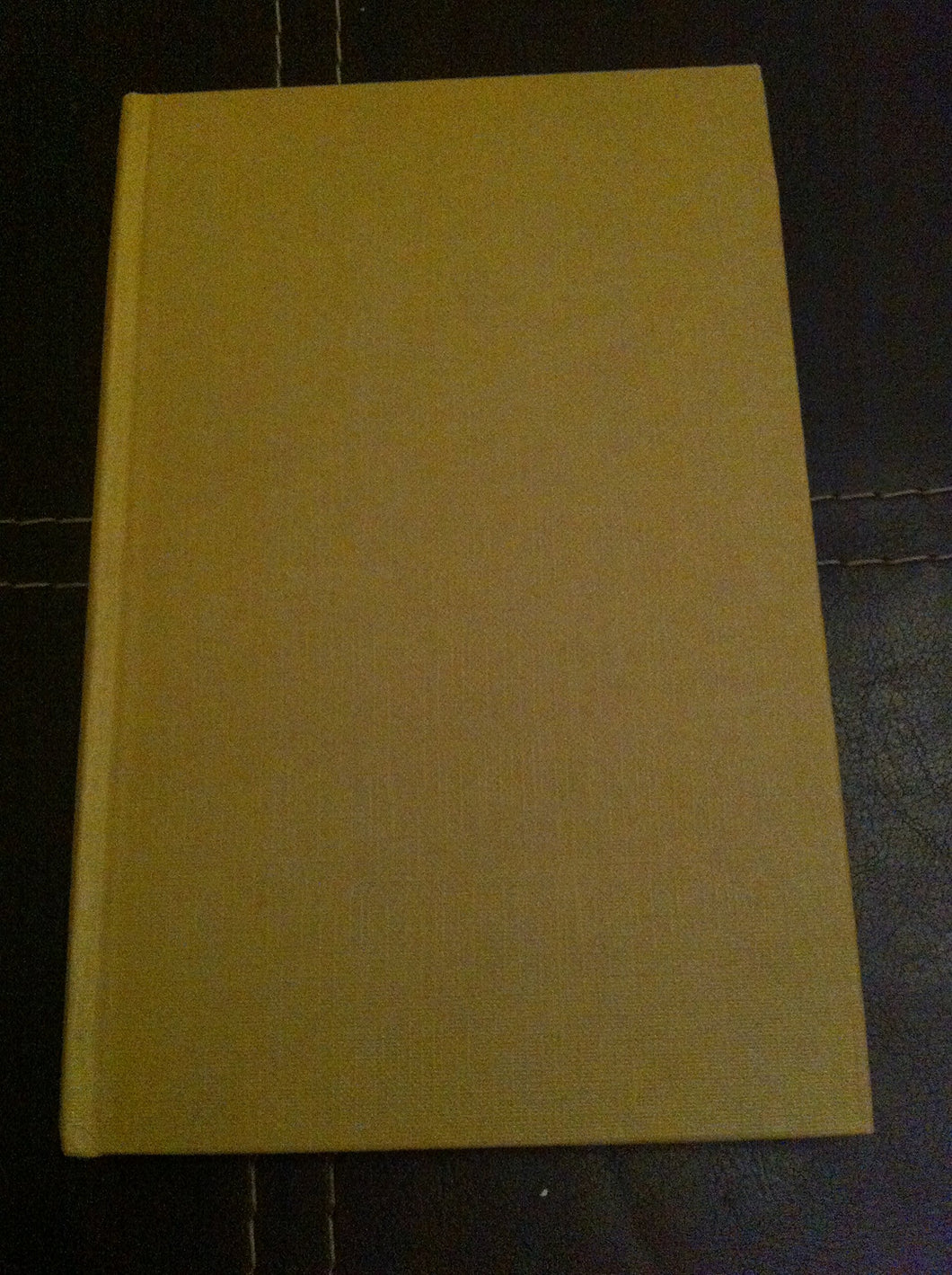 Birds eggs and nesting habitats