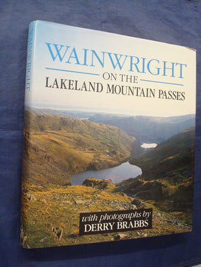 Wainwright on the Lakeland Mountain Passes by Alfred Wainwright (17-Apr-1989) Hardcover [Hardcover]