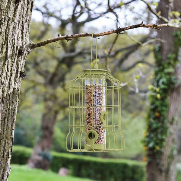 Squirrel Proof Seed Feeder - Smart Garden Products - Bird feeder