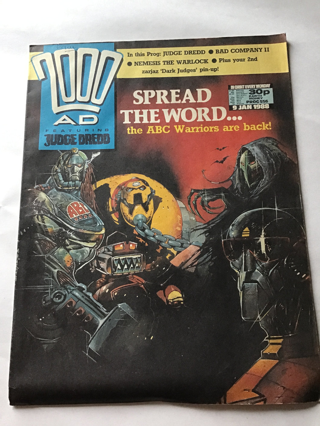2000 A.D. featuring Judge dread January 1988 prog 556