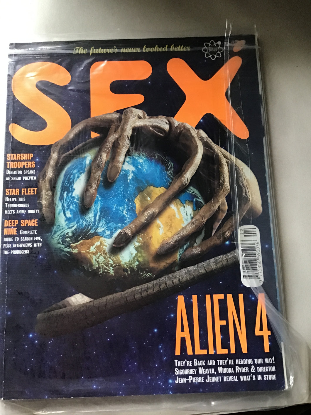 SFX magazine number 32 December 1997 alien for starship troopers Starfleet Deep Space 9