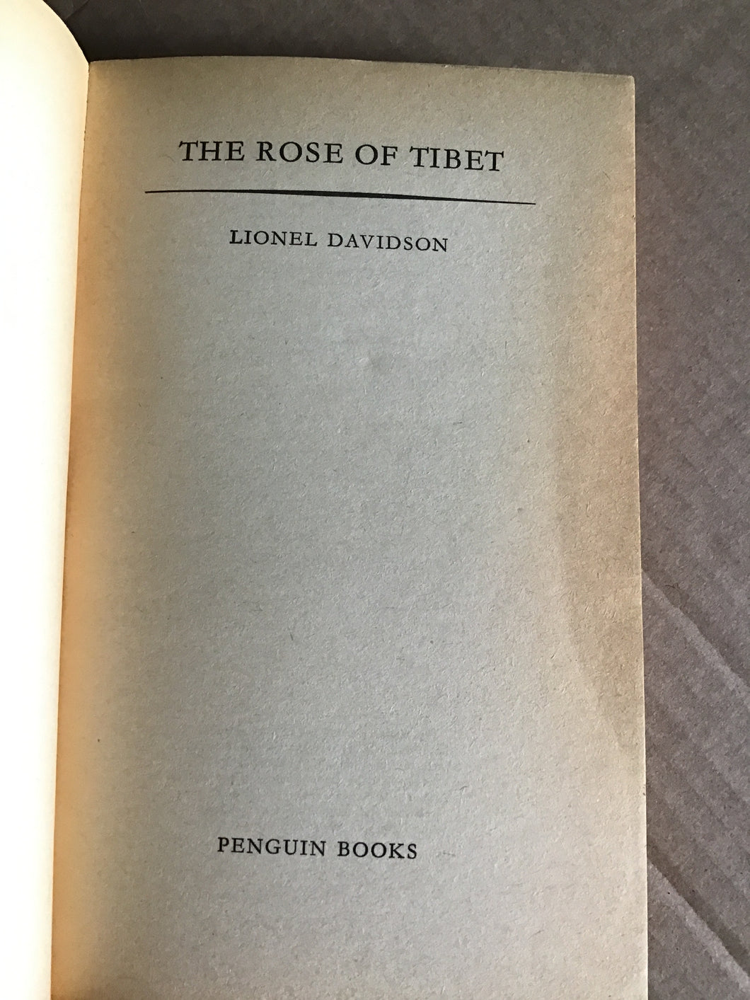 Rose of Tibet [Mass Market Paperback] Davidson, Lionel