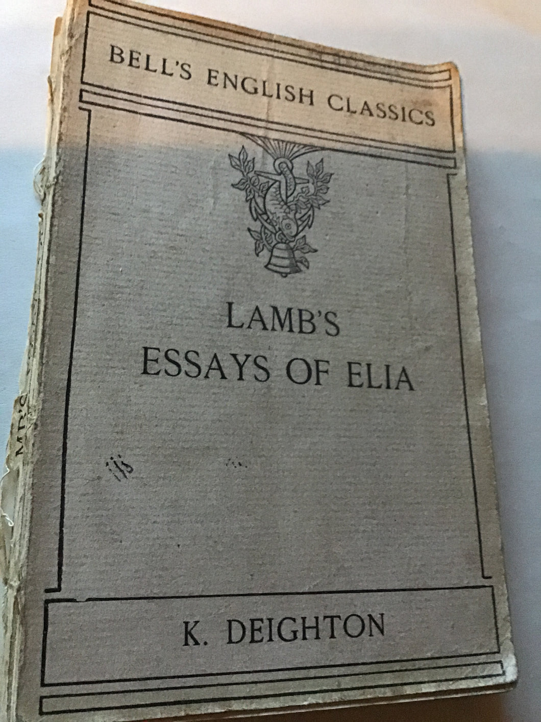 Bell’s English classics lambs essays of Elia paperback K Dieghton