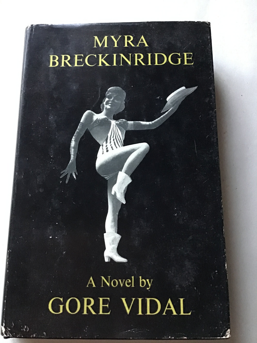 MYRA BRECKINRIDGE. Hardcover. A novel by Gore Vidal 1968