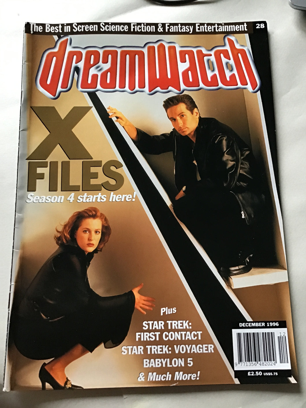 Dream watch magazine December 1996 X-Files series 4 Star Trek 1st contact Babylon 5