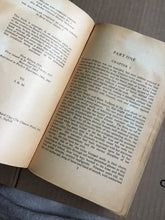 Load image into Gallery viewer, Copy of Gone With The Wind - paperback - Margaret Mitchell 1967
