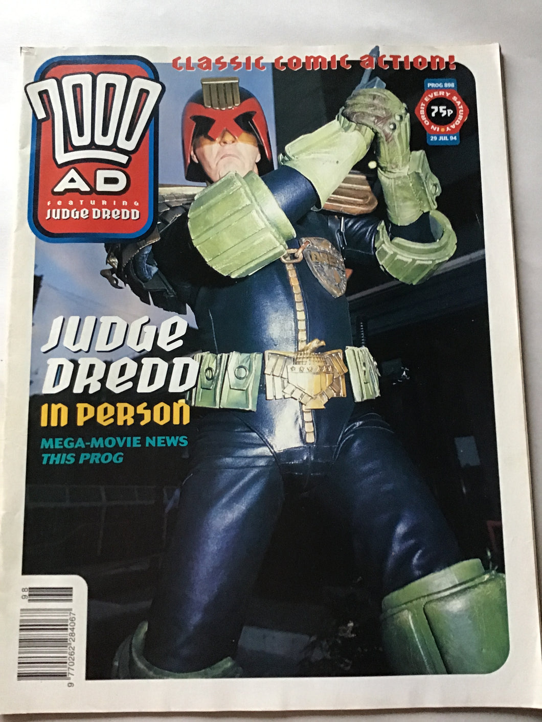 2000 A.D. featuring Judge dread prog 898 - 29 July 1994