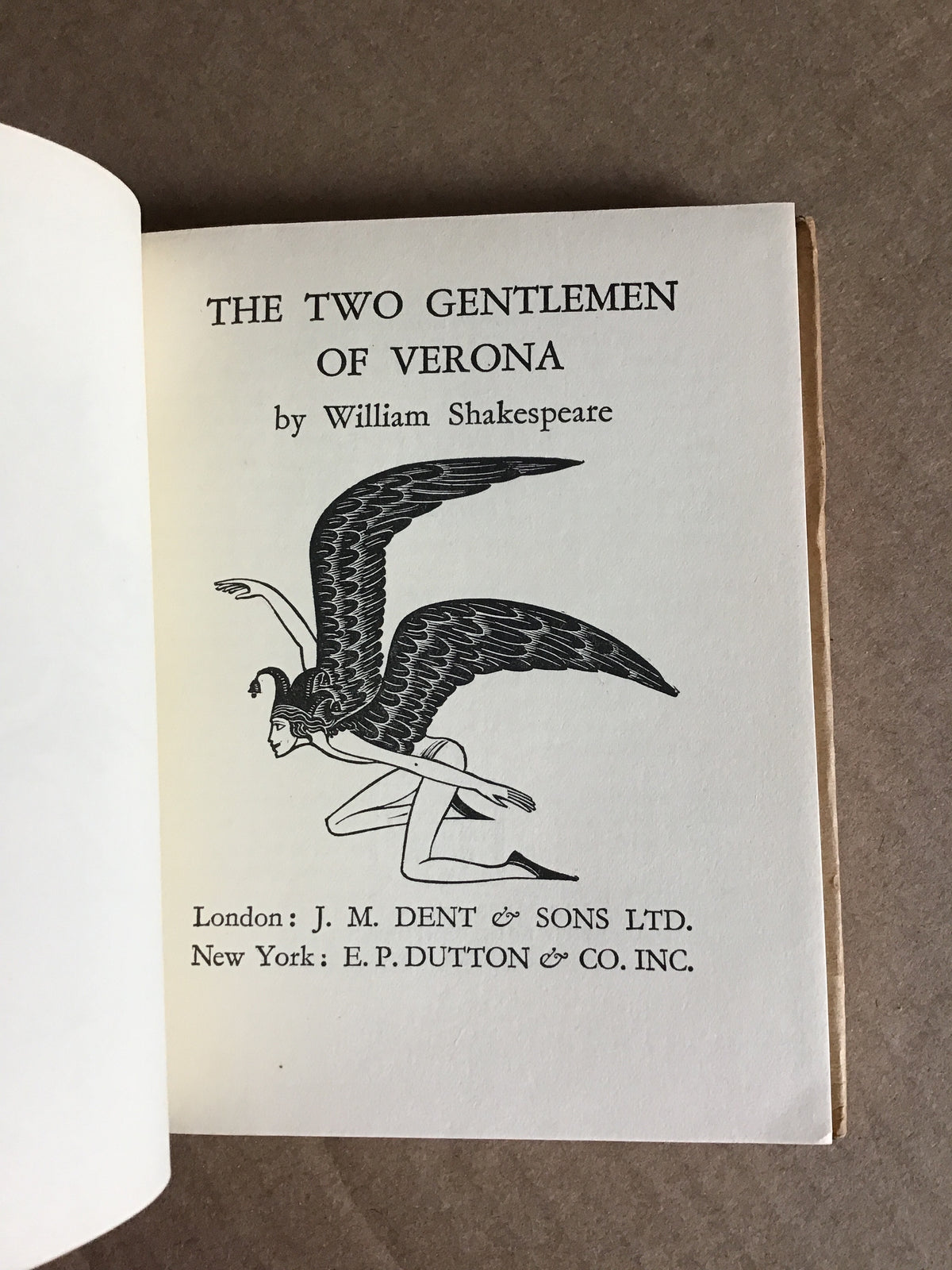 The Two Gentlemen of Verona (New Temple Shakespeare - Leather) [Leather Bound] Shakespeare, William and Gill, Eric