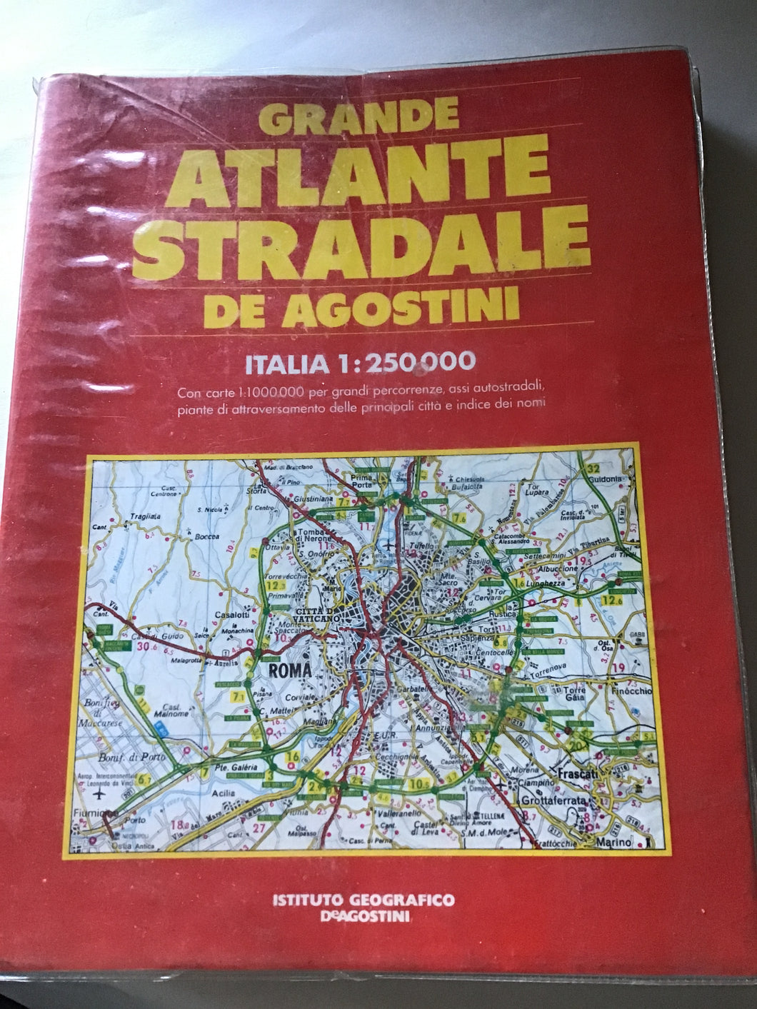 GRANDE  ATLANTE  STRADALE  DE AGOSTINI  ITALIA 1:250 000  Con corte 1.1000000 pet grandi percorrenze,